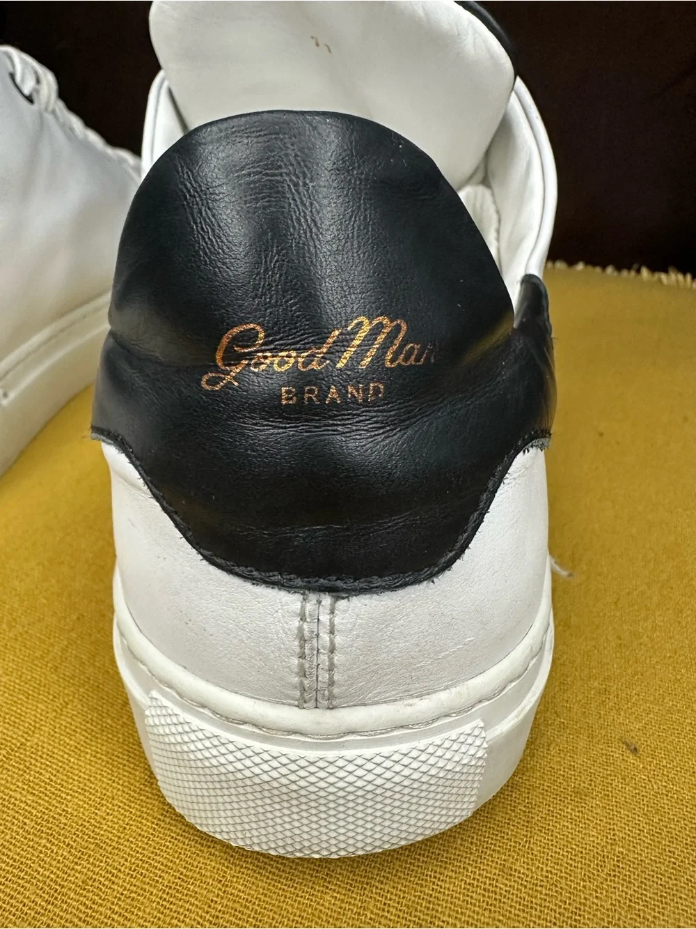 Good Man Brand (ITALIAN) White Leather Low-Top Sneakers with Black Heel